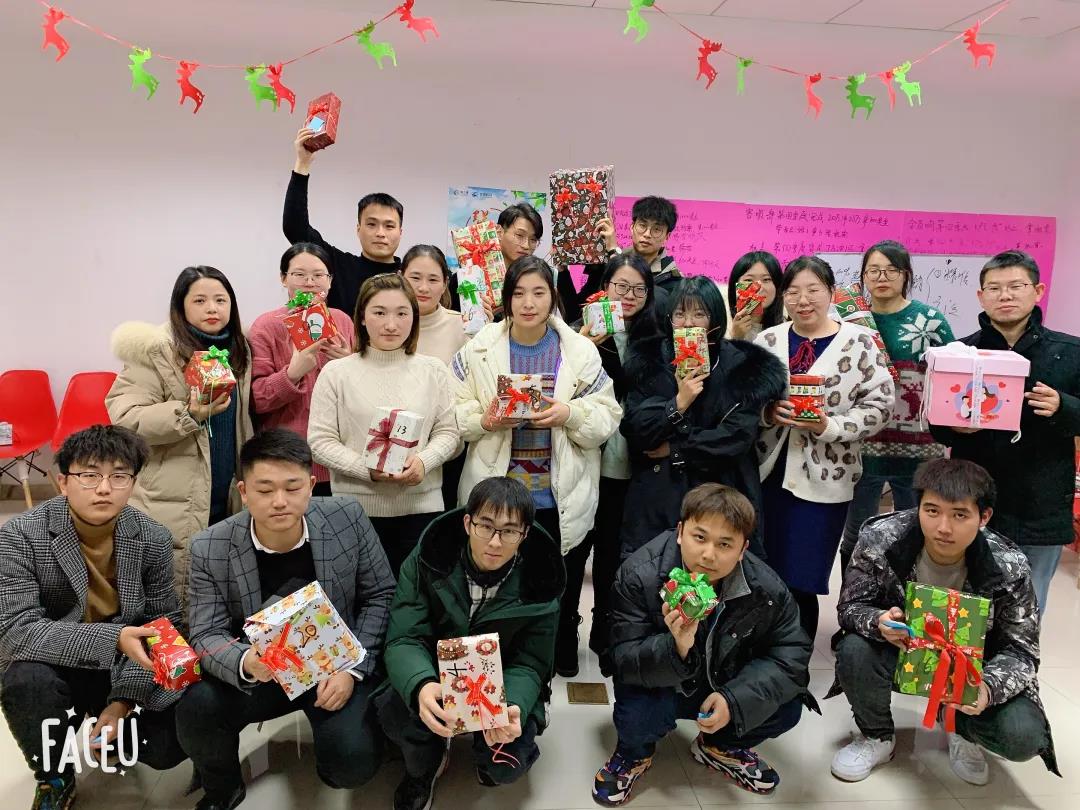 首佳祝大家新年快樂，佳節(jié)如意~